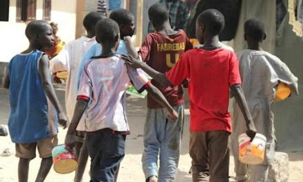 Un droit sacrifié par la réalité : Protection de l’enfance en Afrique
